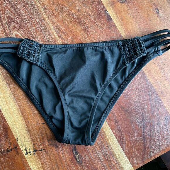 Victoria’s Secret Swim Bottoms Size Large - Picture 1 of 4